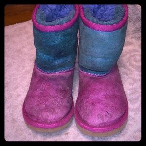 UGG color block girl boots Well Loved Size 9